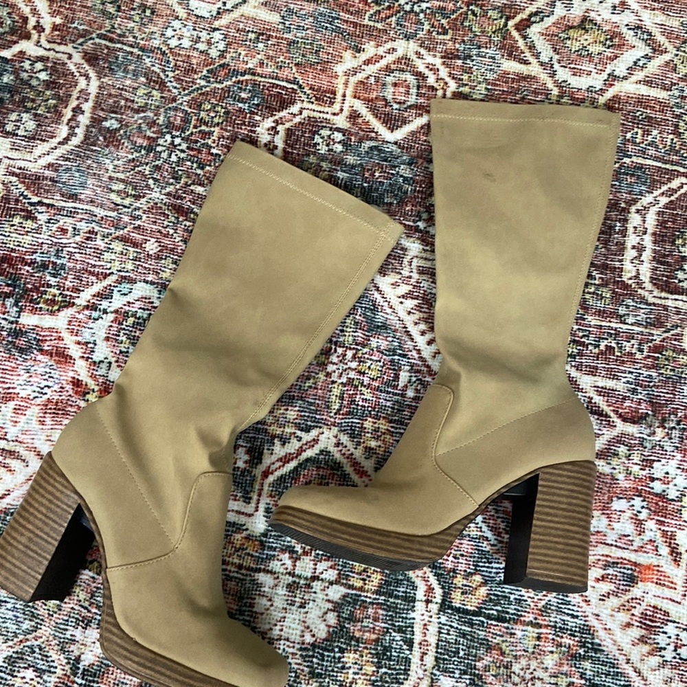 beige platform heeled boots